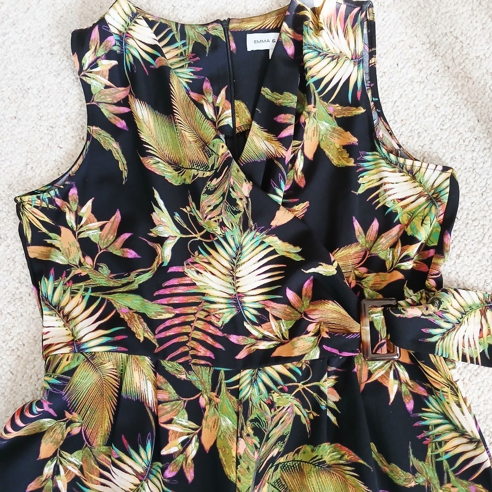 Emma & Michele Womens Size 16 Capri Jumpsuit Romper Floral Boho Resort Wear - Picture 3 of 12